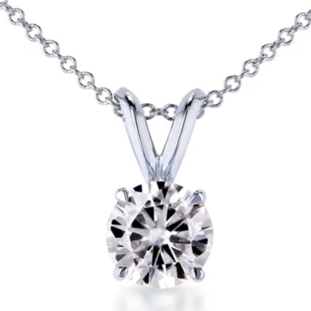 White gold and diamond